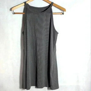 Perout Sleek Ribbed Strappy shell Gray sz L